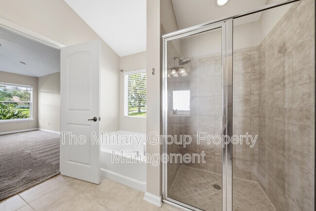 Building Photo - 374 Porta Rosa Circle