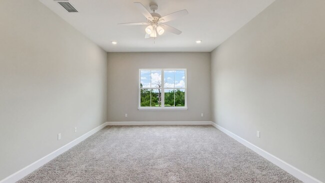 Building Photo - 8544 Magnificent Ln