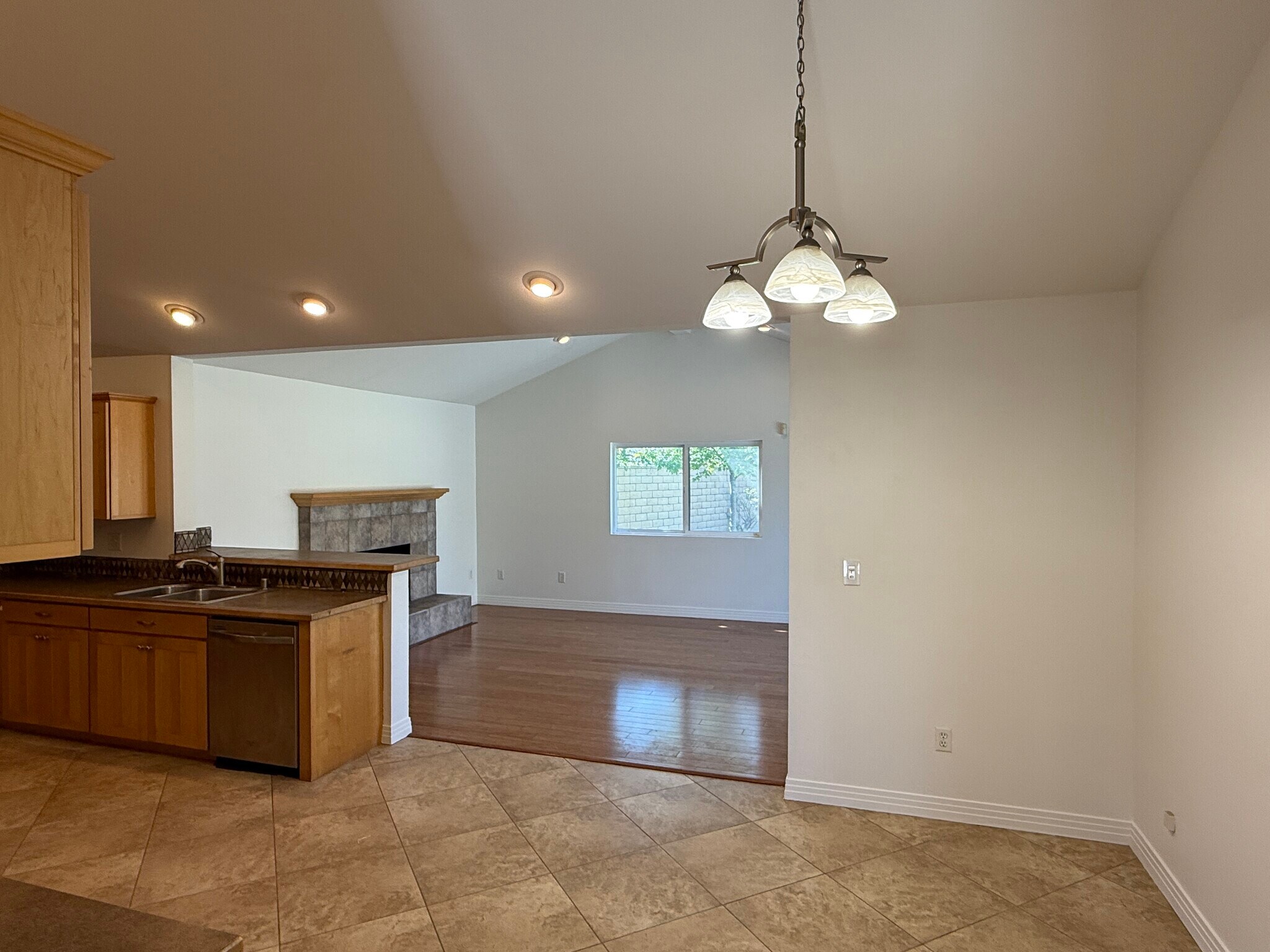 Building Photo - 17891 Quintana Ln