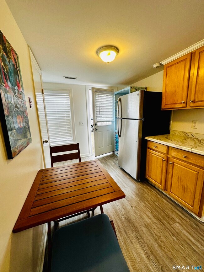 Building Photo - 59 Hanford Ave