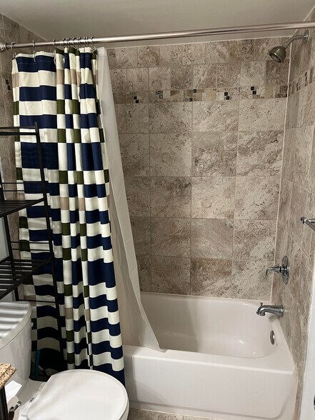 Building Photo - 9920 Hellingly Pl