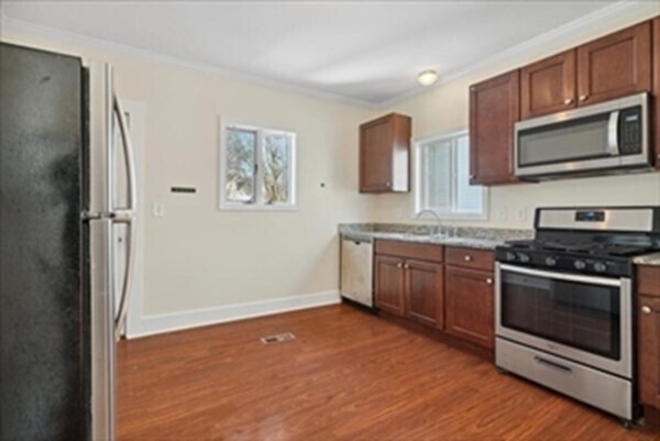 Building Photo - 10 General Cobb St