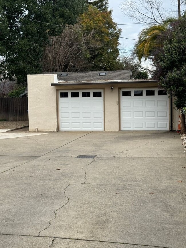 Building Photo - 3525 Folsom Blvd