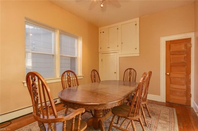 Building Photo - 3901 Newport Ave