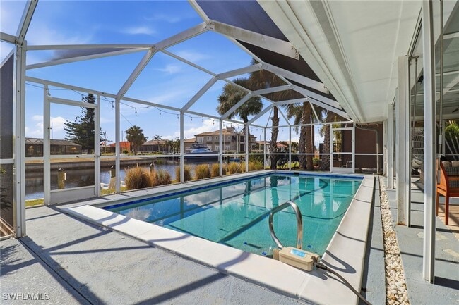 Building Photo - 2211 Bayview Rd