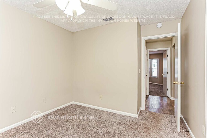 Building Photo - 2094 St Martins Dr W