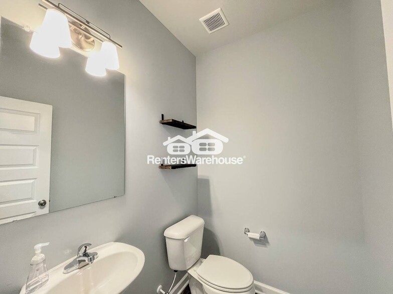 Building Photo - 155 American Wy