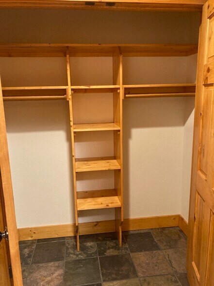 Building Photo - 18319 E Riverway Ave