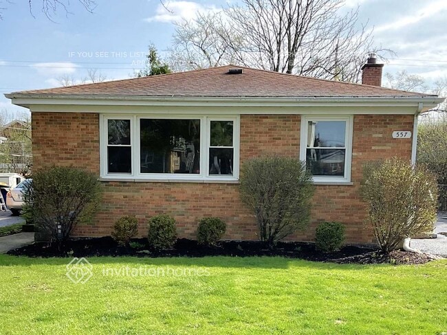 Building Photo - 557 Sumac Rd