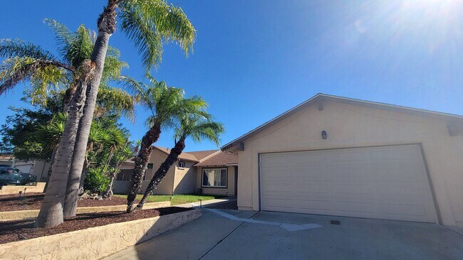 Building Photo - 4 Bed/ 2.5 bath House in Rancho Penasquitos
