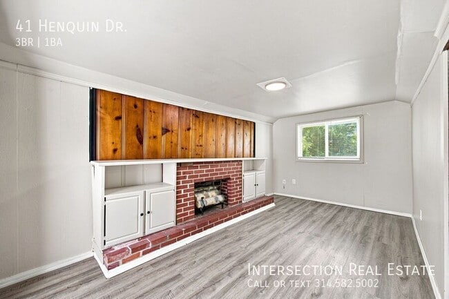 Building Photo - 41 Henquin Dr