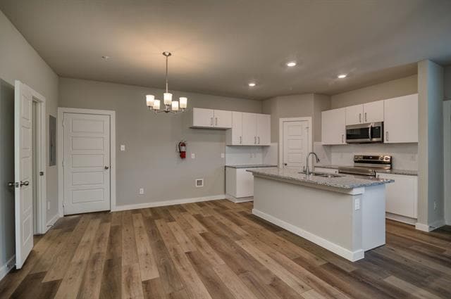 Building Photo - 721 Harvest Moon Dr