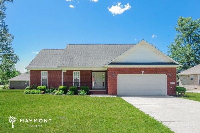 Primary Photo - 237 Chestnut Oak Cir