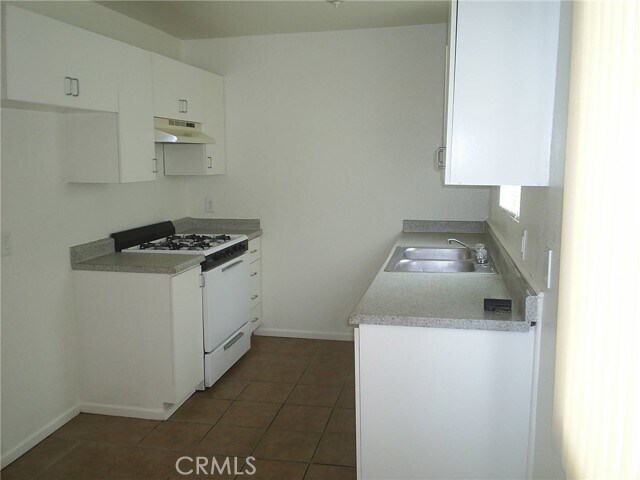 Building Photo - 811 Java Ave