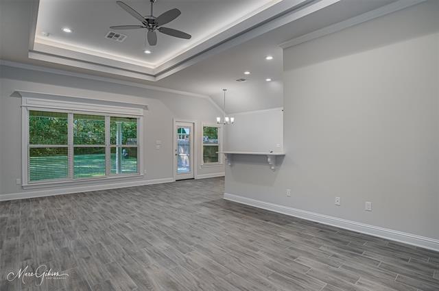 Building Photo - 3369 Grand Lake Dr