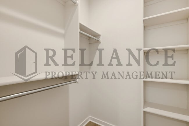 Building Photo - 157 N Gowen St