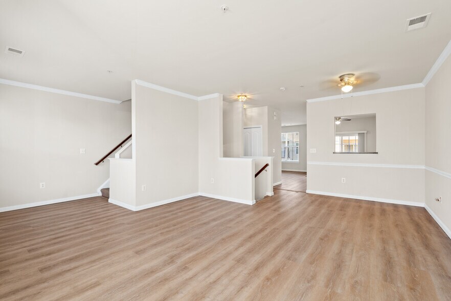 Building Photo - 5530 Capital Gateway Dr