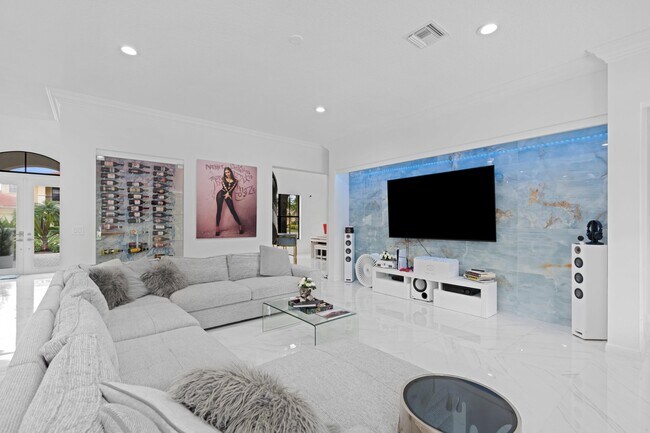 Building Photo - 4430 Island Reef Dr