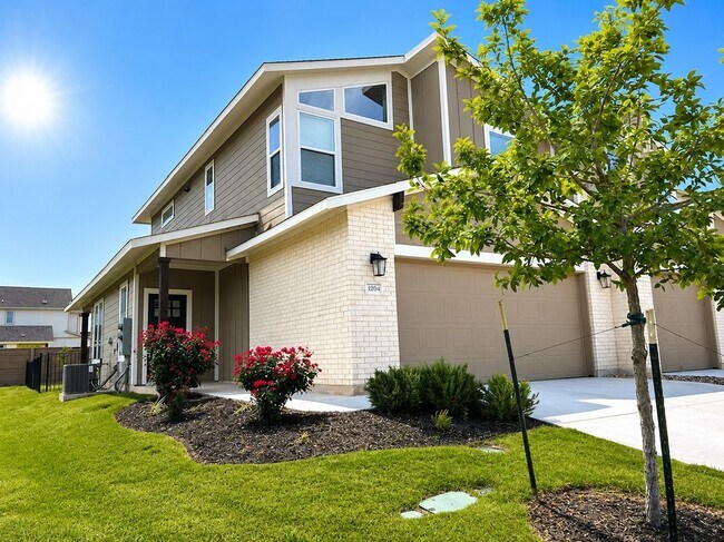 Building Photo - 20504 Haygrazer Wy