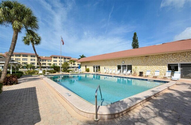Building Photo - 3804 Gulf of Mexico Dr
