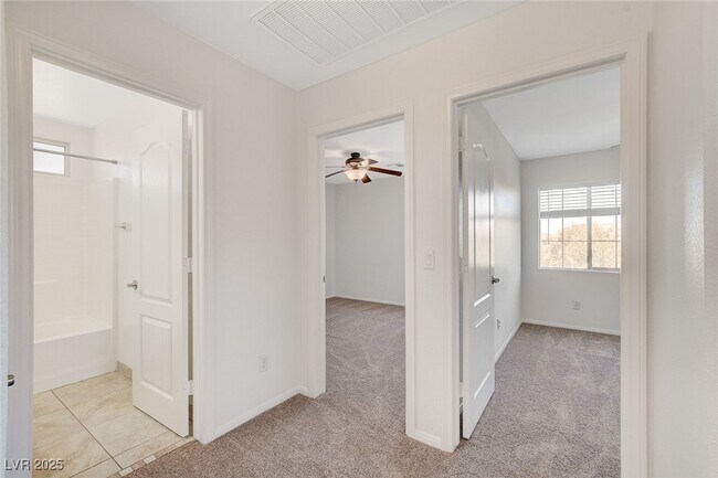 Building Photo - 11215 Dahlia Grove St