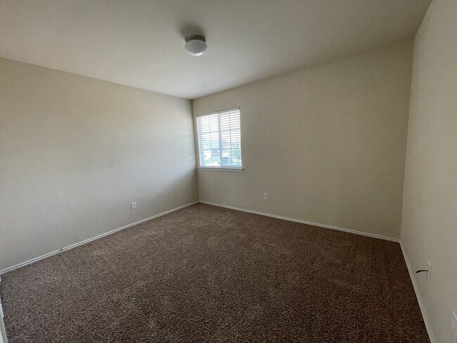 Building Photo - 9514 Fratelli Court