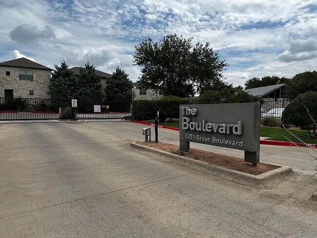 Building Photo - 1201 Grove Blvd