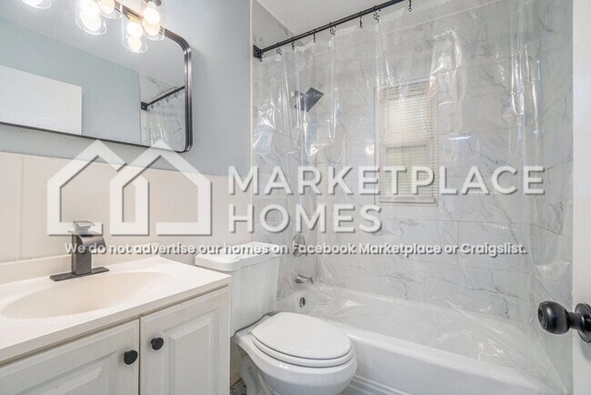 Building Photo - 2842 Mango Cir NW