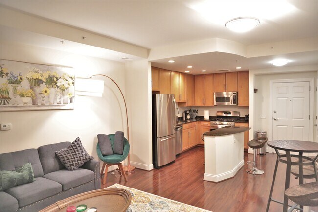 Building Photo - 1111 Oronoco St