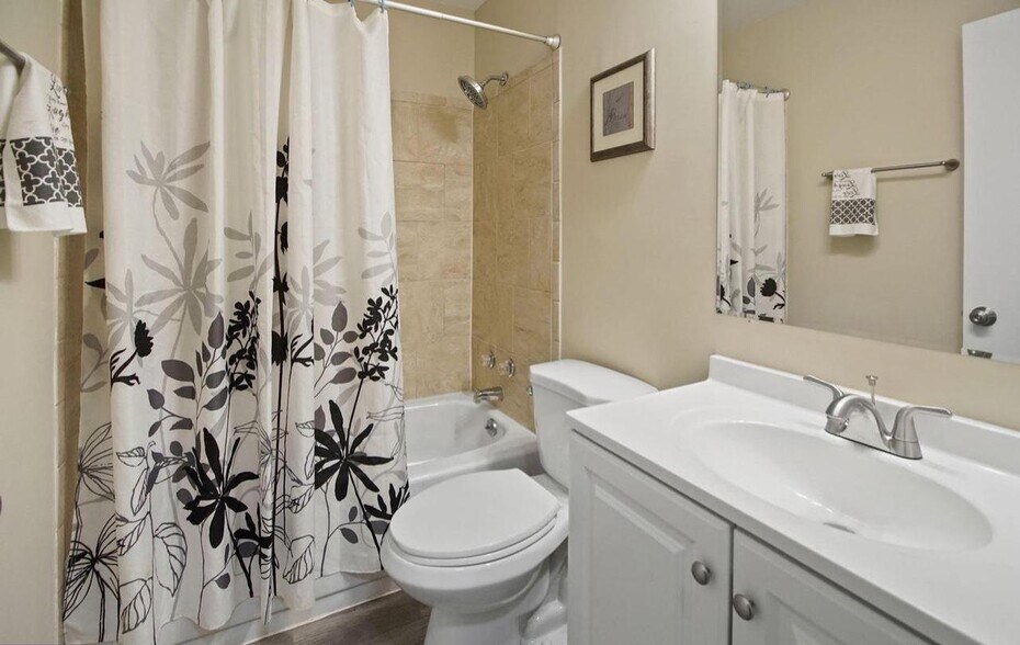 Building Photo - 6206 Dimrill Ct