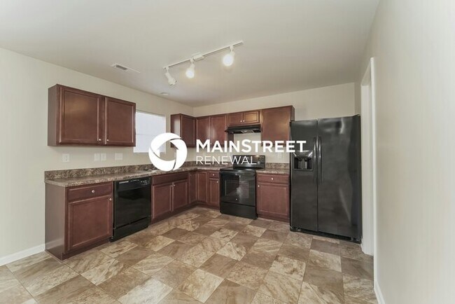 Building Photo - 3 Bedroom Pet-Friendly Home in CONCORD, NC with Main Street Renewal