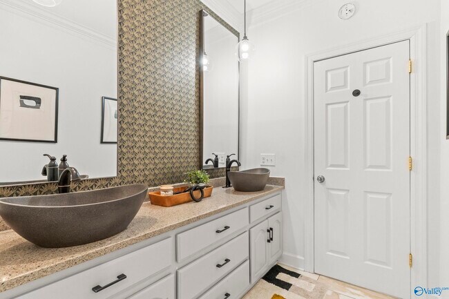 Building Photo - 122 Navaho Trail