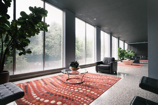 Building Photo - 215 Piedmont Ave NE