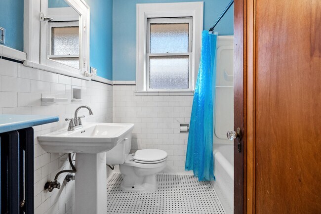 Building Photo - Perched on the Porch at Tholozan