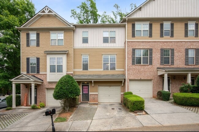 Primary Photo - 1798 Oak Brook Ln NW