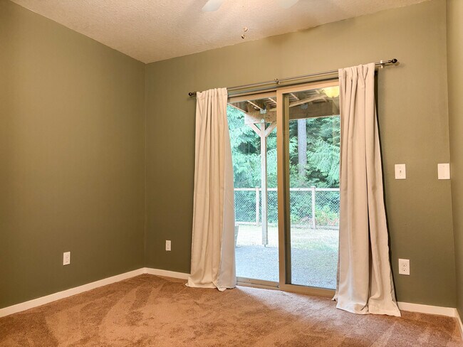 Building Photo - 4115 Tartan Way