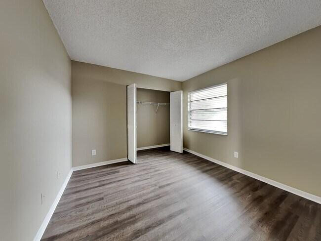 Building Photo - 37 W Rubber Tree Dr