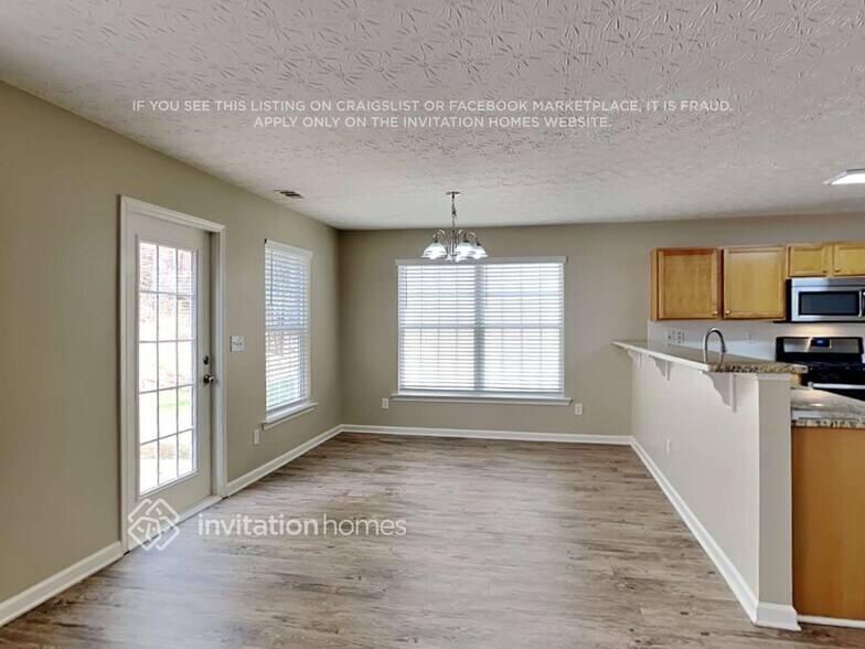 Building Photo - 371 Arrowhead Dr