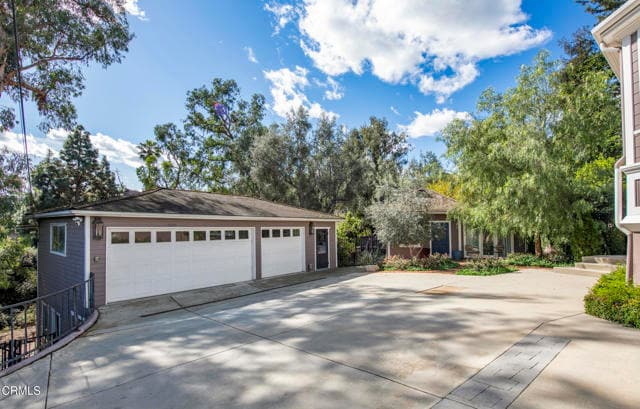 Building Photo - 851 Lyndon St