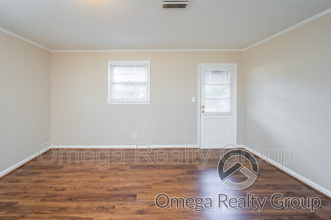 Building Photo - 64 Salem Dr