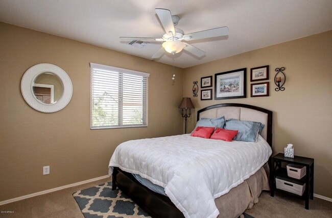 Building Photo - Beautiful 4BR Gated Home in Lehi Crossing ...