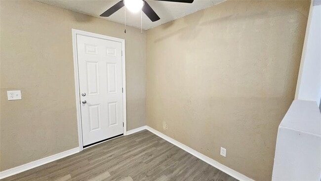 Building Photo - 4110 SE 11th St