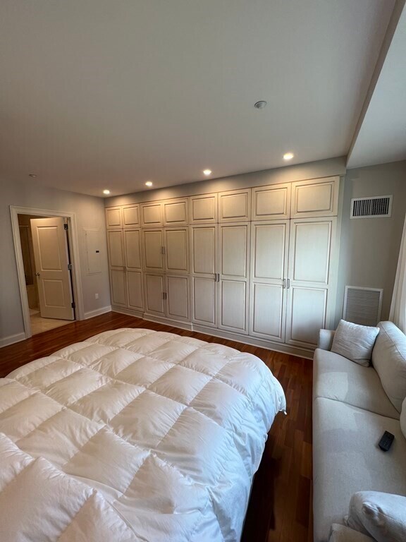 Building Photo - 100 Belvidere St