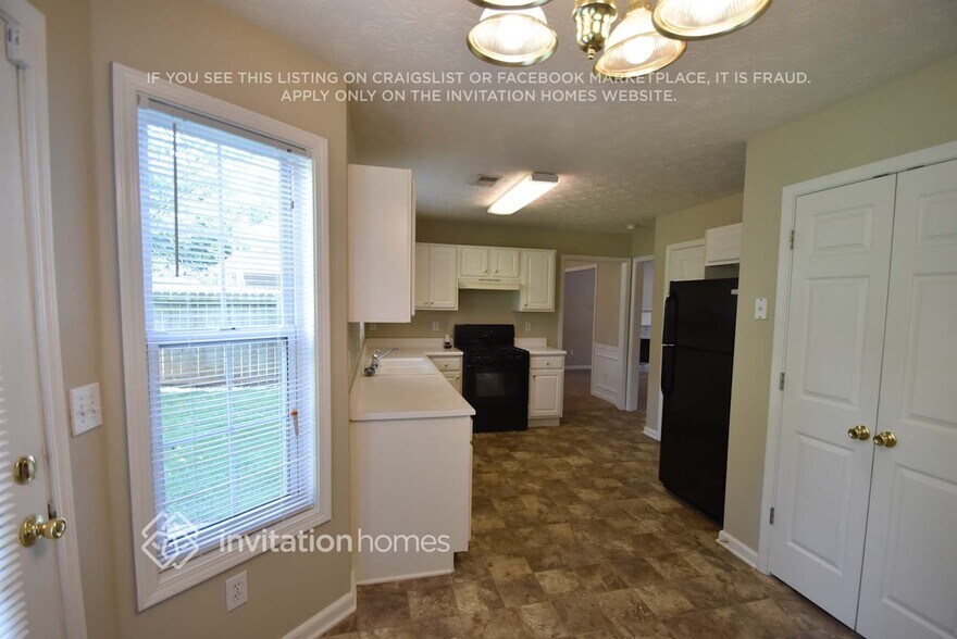 Building Photo - 1533 Hayden Mill Way
