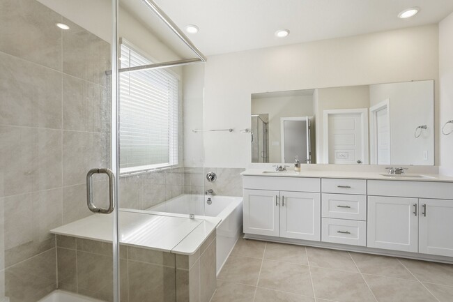 Building Photo - 14759 Slow River Ave