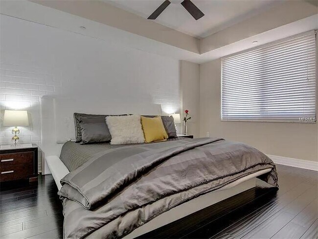 Building Photo - 1108 N Franklin St