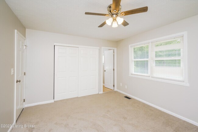 Building Photo - 7402 Stone Bluff Ct