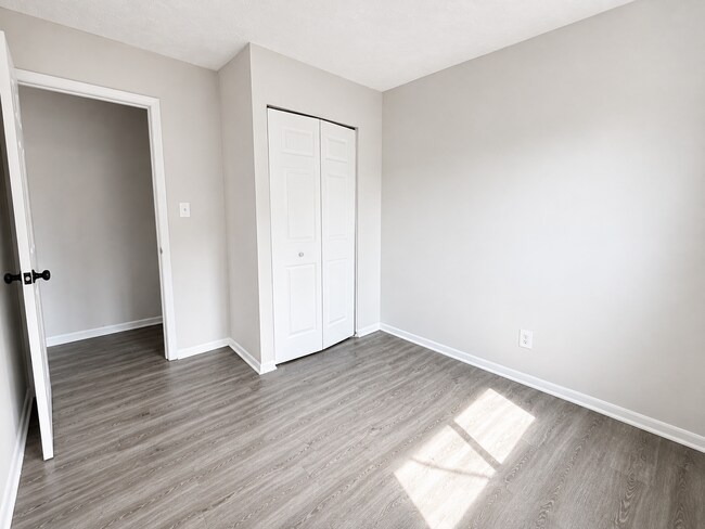 Building Photo - 3004 Weirton Dr