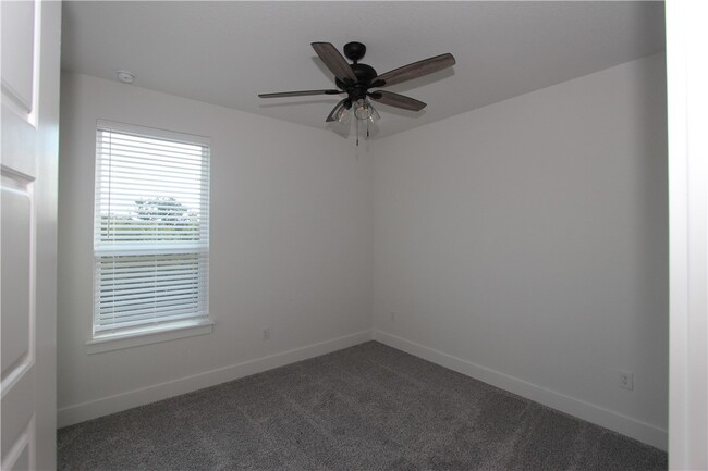 Building Photo - 589 Peace Dr