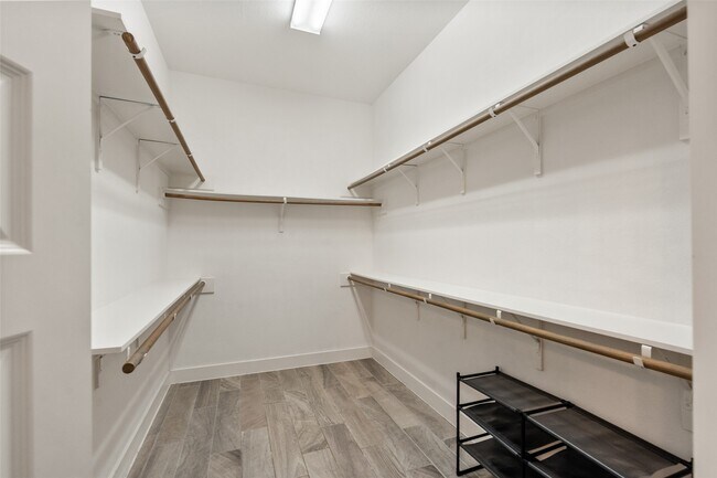 Building Photo - 16815 Osprey Bend Dr